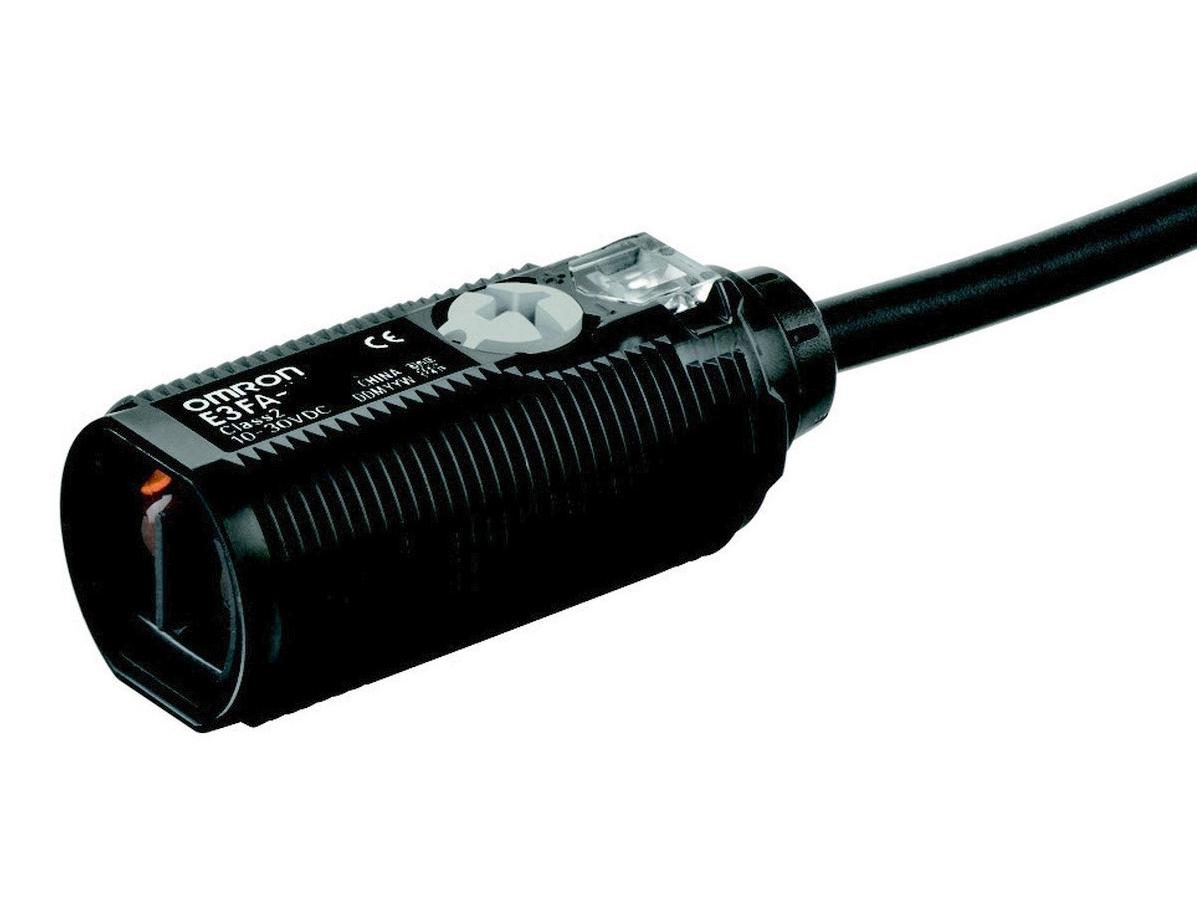 E3FA-DP14-F2 2M PHOTOELECTRIC SENSOR, PNP, 100MM OMRON