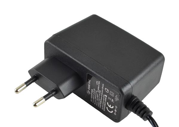 SWI24-12-N-P6 ADAPTER, AC-DC, 12V, 2A CUI