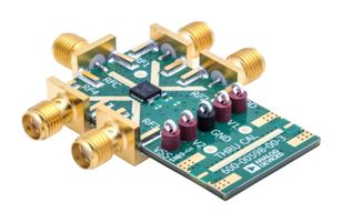 ADRF5040-EVALZ - Evaluation Board, ADRF5040BCPZ, Nonreflective SP4T Switch, Silicon, ± 3.3 V Supply - ANALOG DEVICES